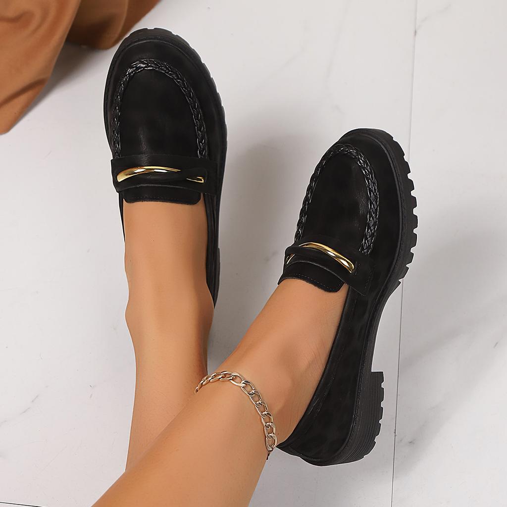 Fashion Women's British Style Thick-soled Low-heeled Shoes 2025 Spring and Autumn New Leopard Print Decorative Round-headed Loafers.