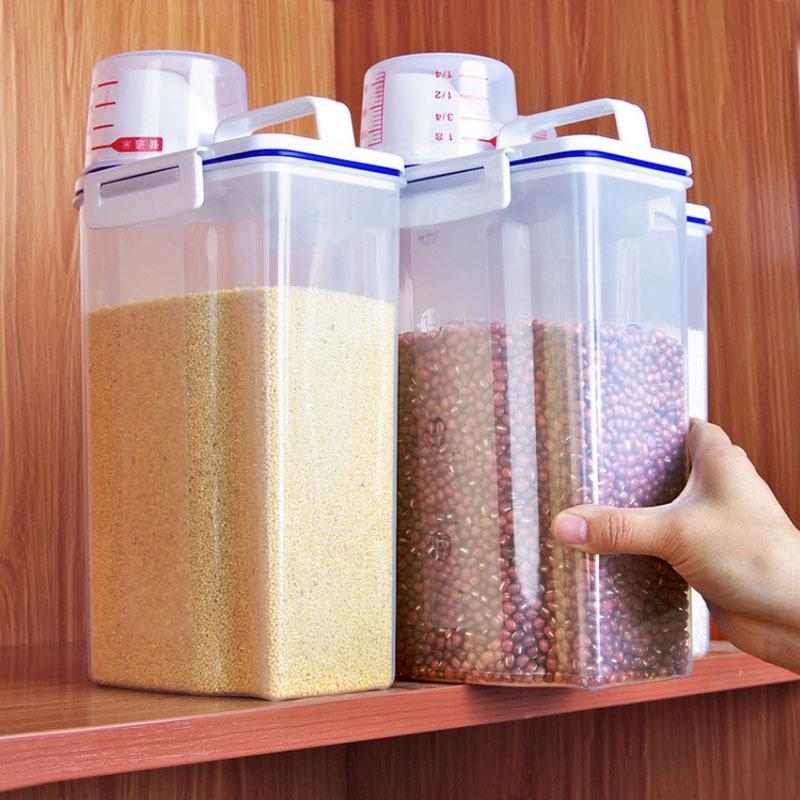 

2kg Japanese Rice Storage Jar with Measuring Cup – Sealed, Handheld, Large Capacity for Kitchen Use Approx. 14cm x 7.5cm x 29.5cm