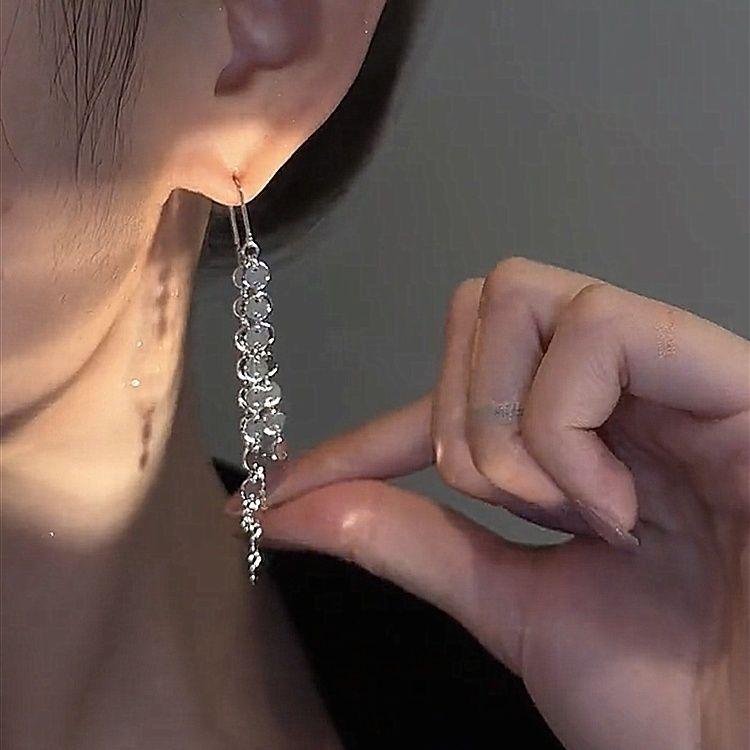 2023 Luxe Sequin Tassel Earrings: High-End Design for Women