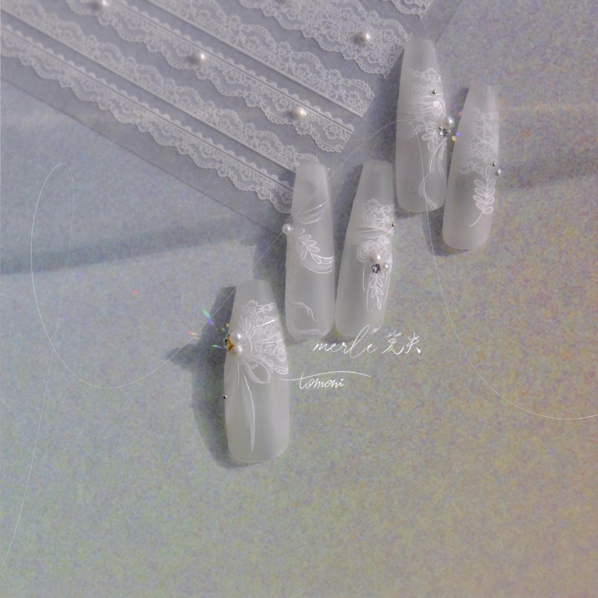 Кристально-кружевная полосатая наклейка для дизайна ногтей своими руками креативная — фото 12