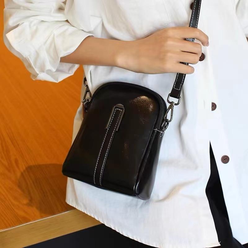 Bag Women s New Leather Women s Bag Fashion Versatile Commuter Bag Shell Bag Niche Mini Shoulder Bag чёрный