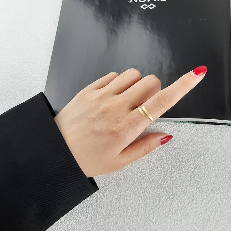 Chic Free Personalized Engraved Name Rings for Women Size Adjustable Simple Stainless Steel Custom Anniversary Gifts Jewelry