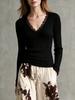 Retro French Lace Patchwork Knit V-Neck Base Layer for Women - Slim-Fit, Stretchy, and Versatile Autumn Top