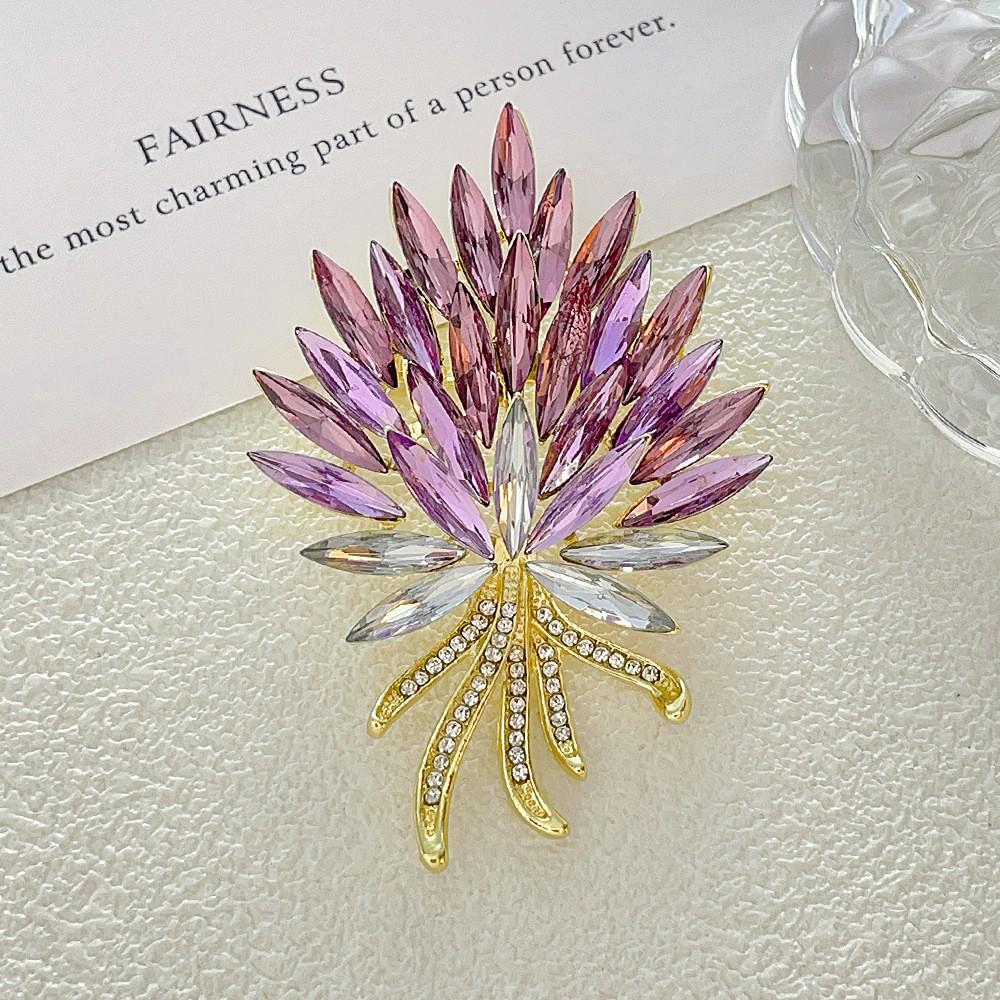 High-End Pearl & Rhinestone Butterfly Brooch for Women's Fashion Suits and Scarves