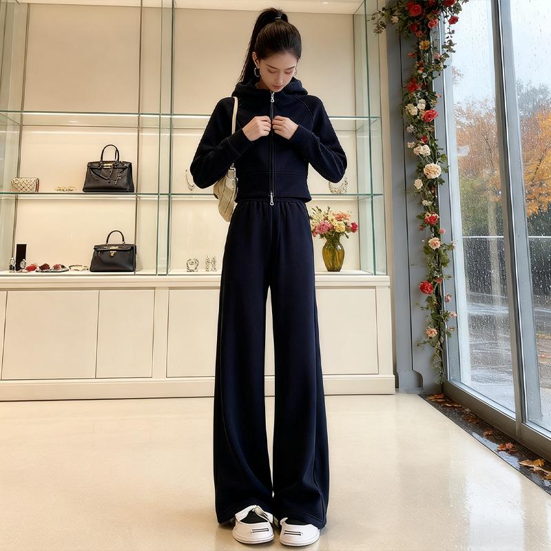 

2026 Women s Plus Velvet Fashion Outfit: Age-Reducing Thickened Jacket & Wide-Leg Pants Two-Piece Set S