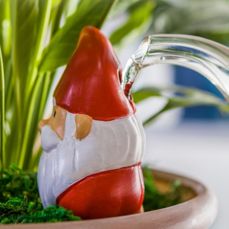 4PCS Set Terracotta Self Watering Stakes Santa Claus Self Watering Globes Plant Watering Stakes Drip Irrigation Watering Devices