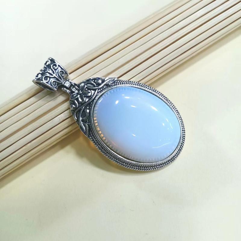 Geometric Gemstone Necklace Pendant With Embedded Semi Precious Stones For Fashion Jewelry Enthusiasts