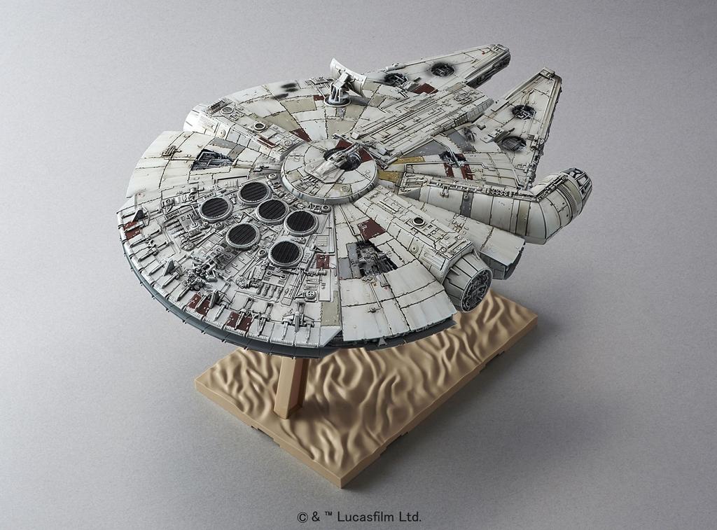Star Wars Millennium Falcon Force Scale Plastic Model (The Awakens) 1/144