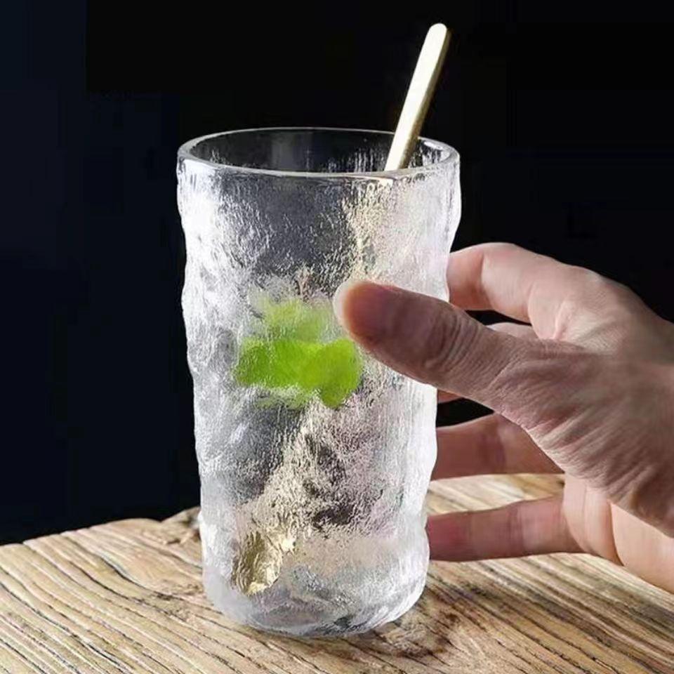 Bicchiere Minimalista in Vetro Glacier - Design di Nicchia Elegante per Birra, Latte o Acqua