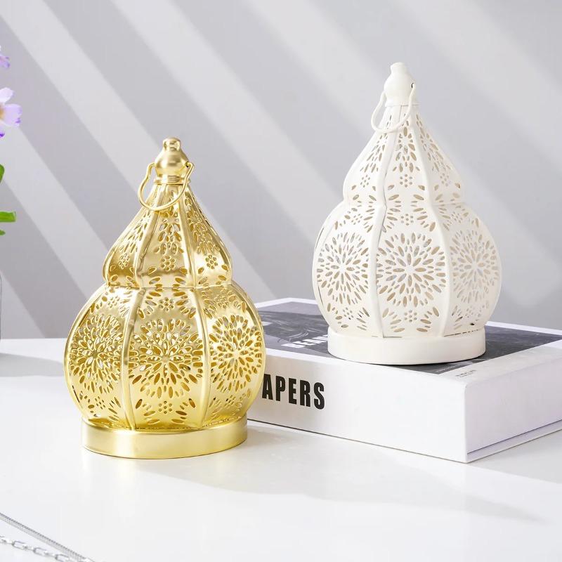 1pcs Iron Gourd Hollow Candlestick Projection Atmosphere Garden Lamp Courtyard Decoration Lamp Home Decoration Ornament