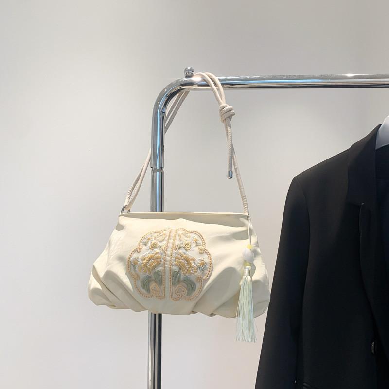 Large Capacity Crossbody Bag Stylish Vintage Style New Chinese Tote Exquisite Shoulder Bag Trendy Commuter Purse