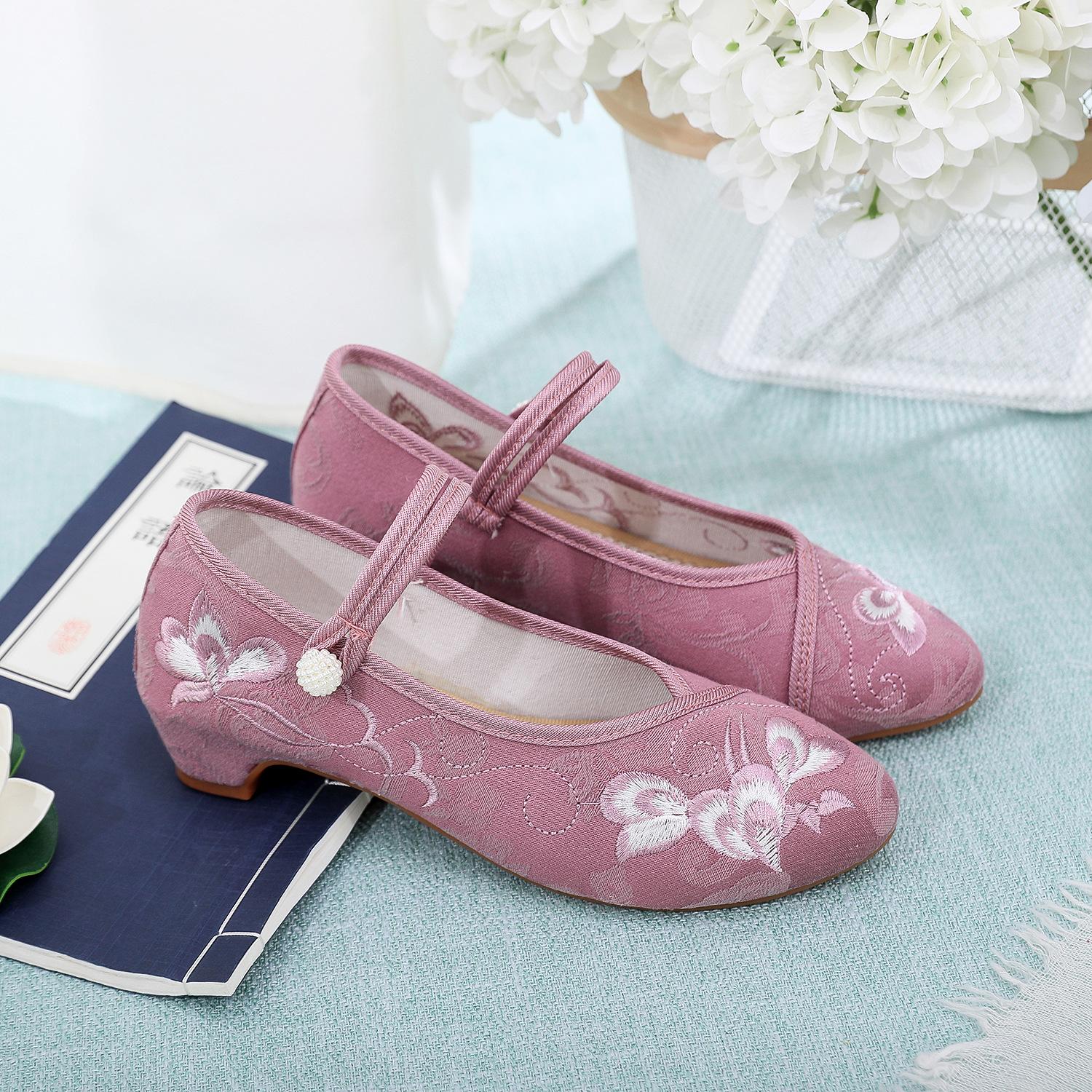 

Великолепные, летние новые туфли-лодочки с принтом и вышивкой на маленьком квадратном каблуке 3 см 40 розовый