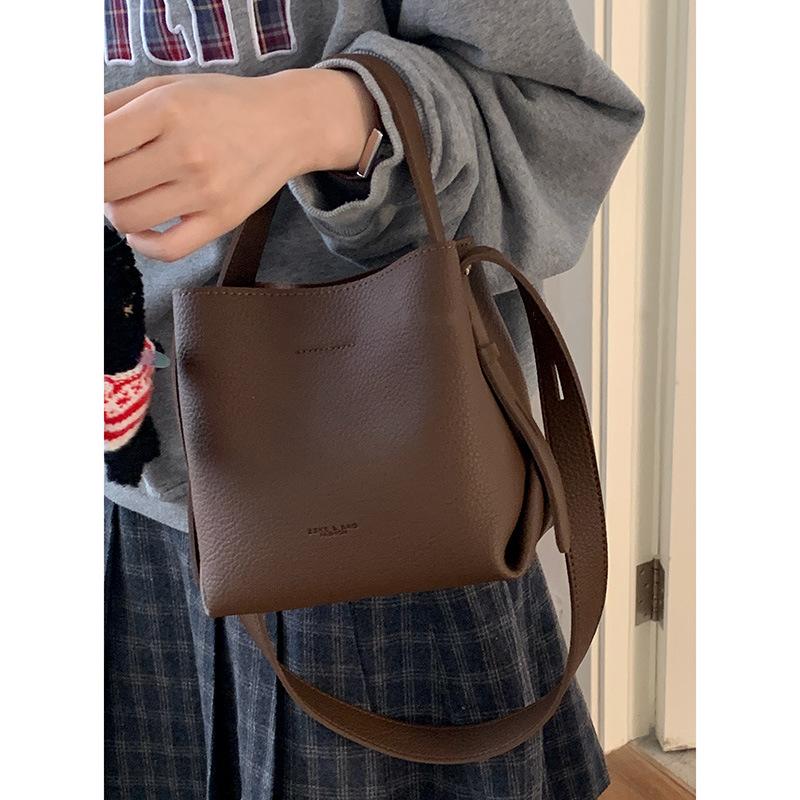 Retro portable bucket bag women's 2025 new trendy Korean underarm bag super hot ins shoulder crossbody bag