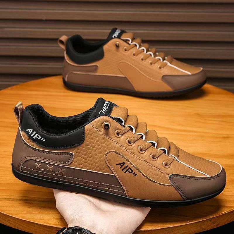 2025 autumn and winter new men's shoes fashion versatile sports casual leather shoes soft sole light one pedal lazy Doudou shoes