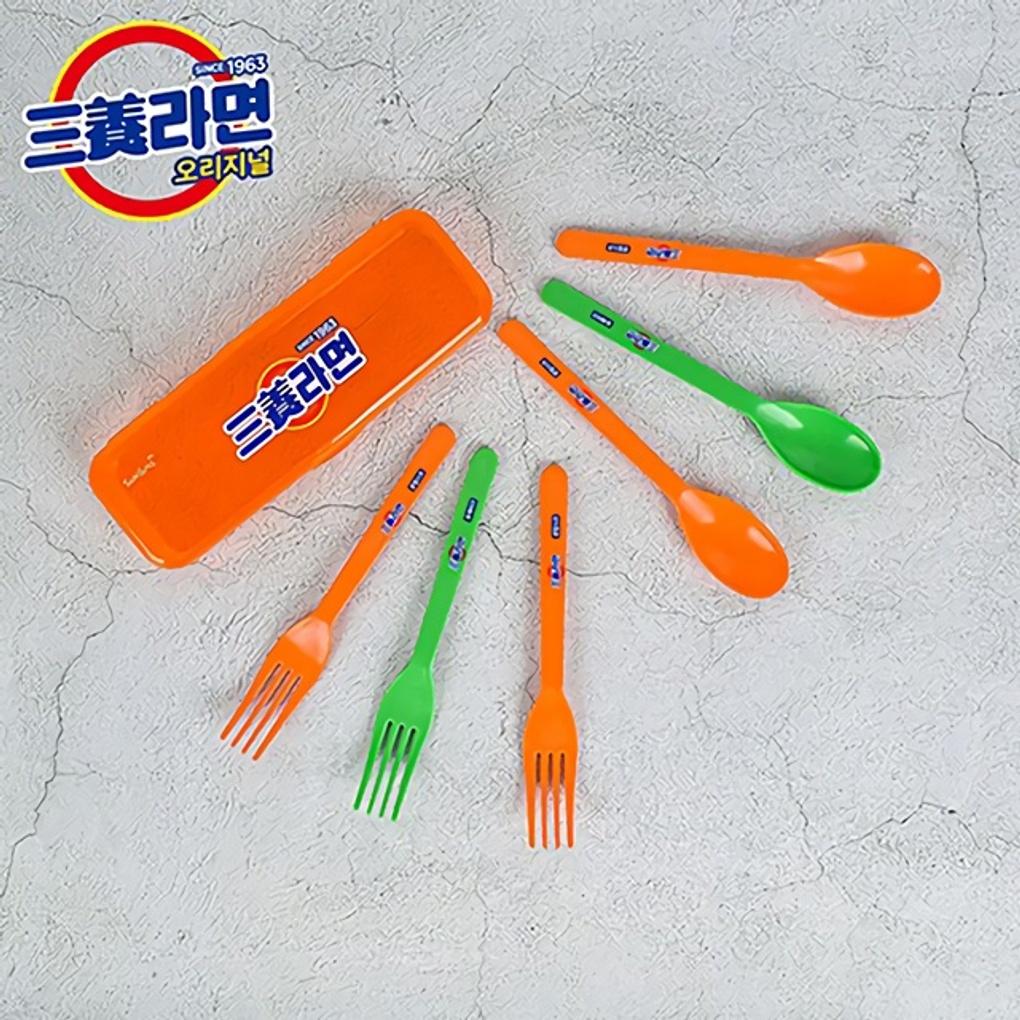 Samyang Ramen Picnic Spoon Fork Case Set