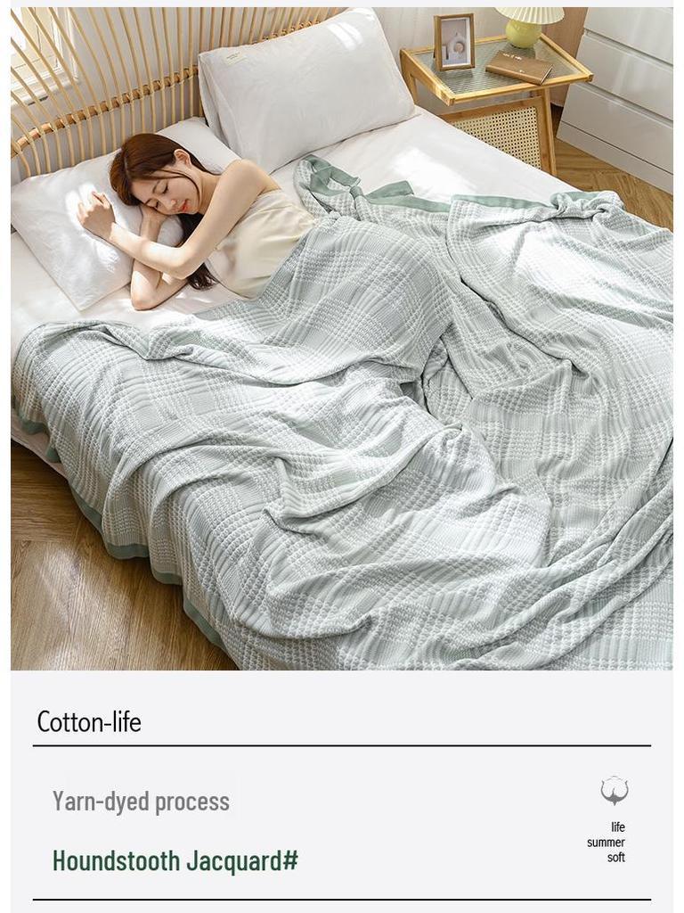 Bamboo Cotton Houndstooth Quilt: Antibacterial, Soft, Breathable, Air Conditioning Blanket