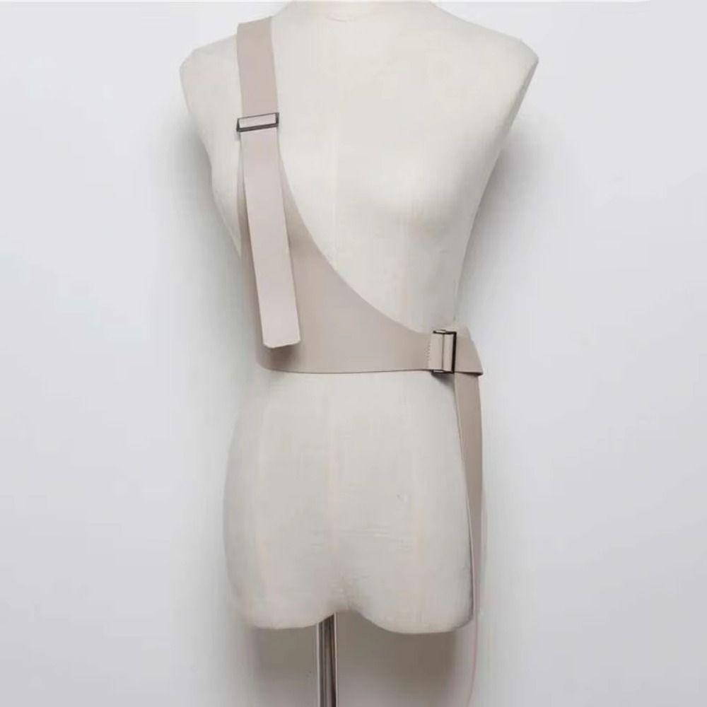 Harnais de taille en cuir PU pour femme Bretelles corporelles Punk Ceinture à bretelle unique Mode Assorti au manteau