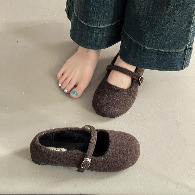 Gentle square head bag head single shoes with fairy style grandma shoes autumn and winter retro style solid color Mary Jane shoes cotton shoes