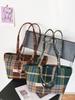 Herbst/Winter Handtasche mit großem Fassungsvermögen im Karomuster - Vielseitige Tragetasche für Damen und Studentinnen im koreanischen/japanischen Stil