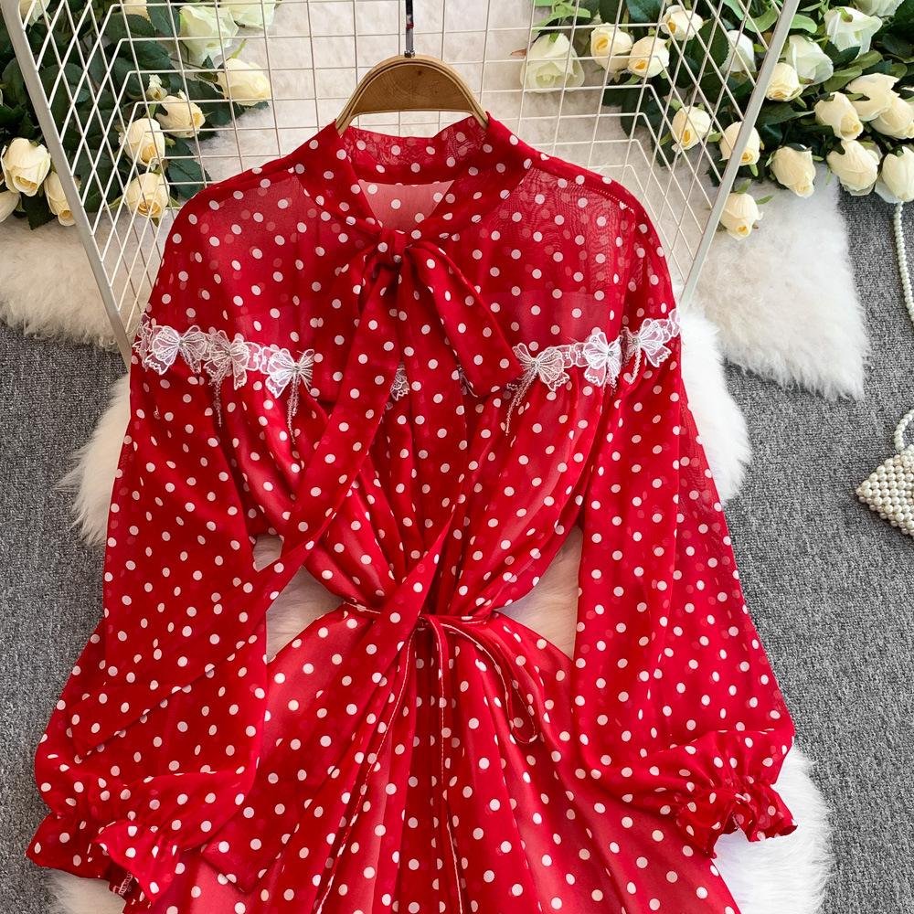 Women's Lace Bow Lantern Sleeve Dress A Summer Waist-cinching and Slimming Dress