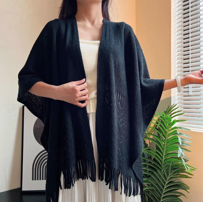 Solid color gray triangular shawl with women's new triangular scarf, young fashion and high sense of versatility