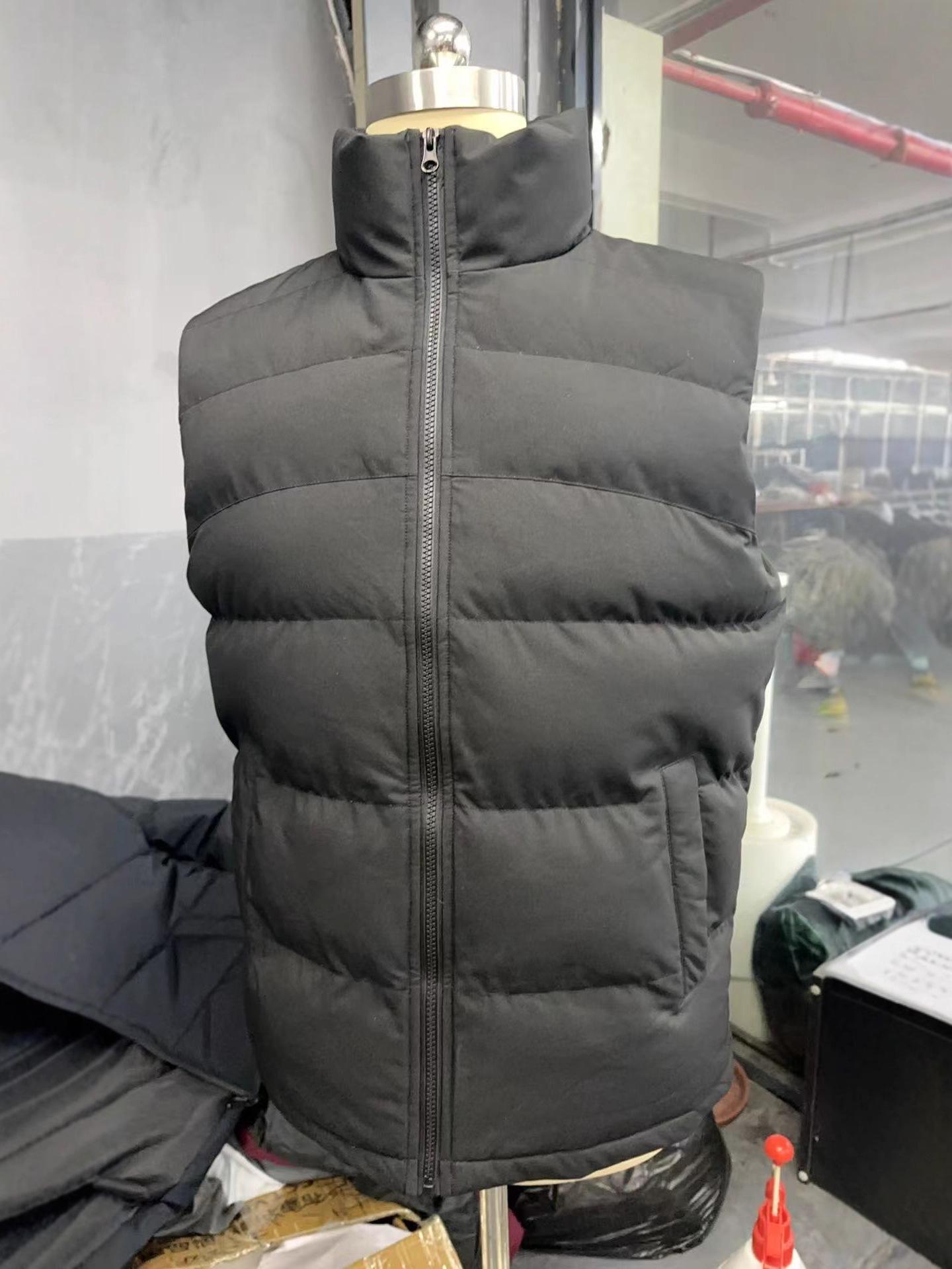 

Men s Graphene-Enhanced Thickened Warm Sleeveless Cotton Vest 2XL чорний