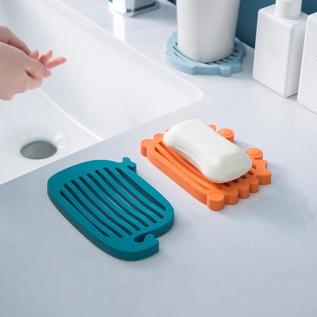 1pc Creative Silicone Drain Soap Box Bathroom Soap Tray Washstand Soap Holder Silicone Soap Box Simple Drain Soap Dish