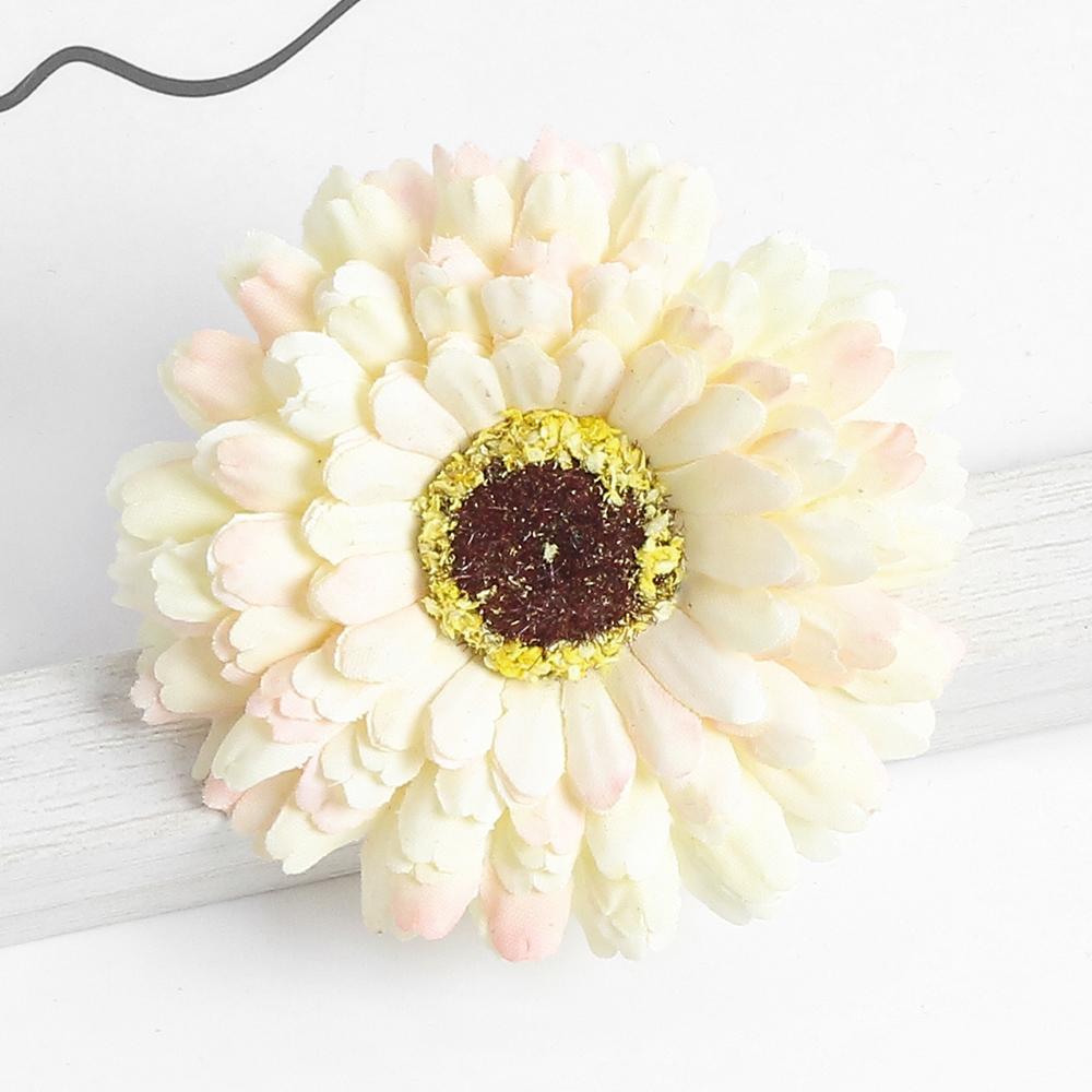 

10Pcs 6CM Silk Artificial Flowers Head For Home Decor Wedding Marriage Decoration Fake Flowers DIY Craft Garland Gift Accessory 10pcs світло-жовтого кольору