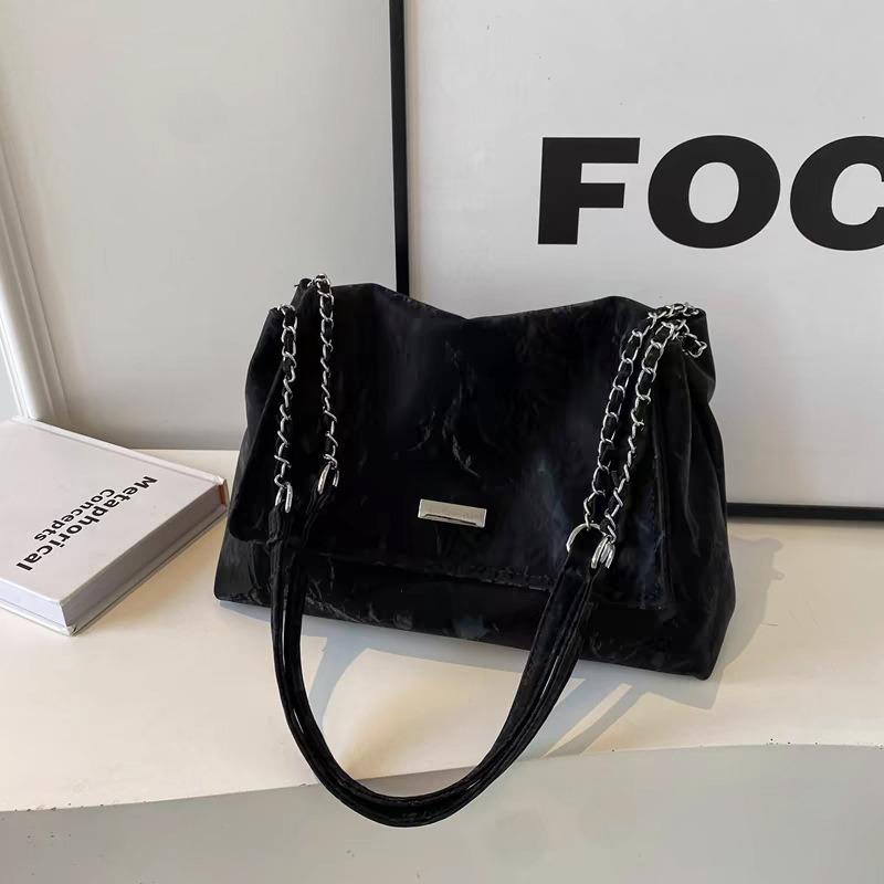 Tote bag new fashion women's bag large capacity soft leather autumn and winter chain shoulder bag commuter bag luggage