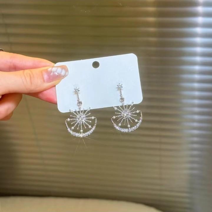 

Broken Diamond Galaxy~ Designer Mangxing Earrings Premium Zircon Star Moon Earrings New