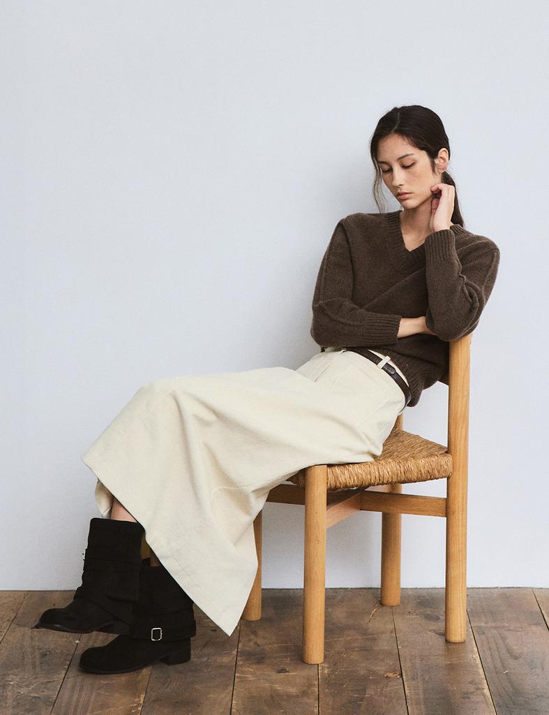 The Ello H-Line Corduroy Skirt (Ivory)