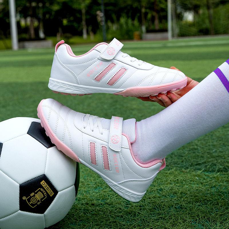 Autumn children's football shoes women's broken nails grass training breathable non-slip Velcro sports shoes outdoor kicking shoes