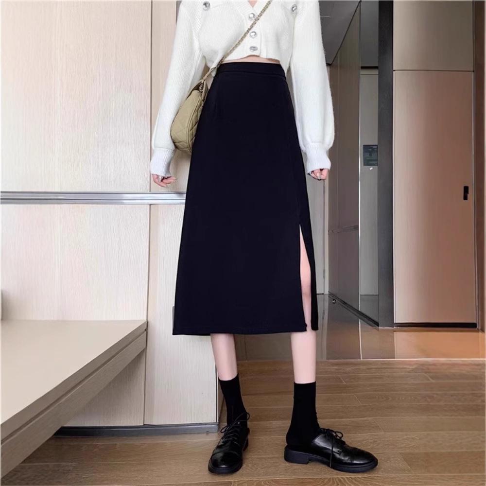 

Women s Black High-Waist Slimming Midi Skirt, Early Autumn 2024, Plus Size, Pear-Shaped Fit, Mid-Length Bodycon with Slit 3XL (148-158 lbs)
