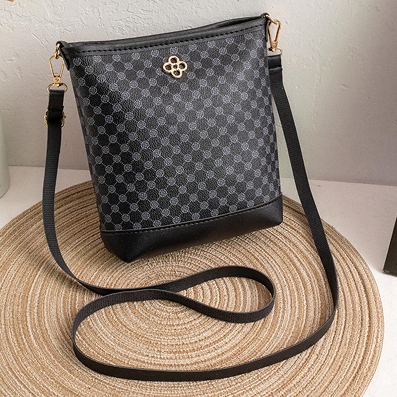 Retro Printing Fashion Bucket Bag Single Shoulder Crossbody Women's Bag Niche Design Large Capacity