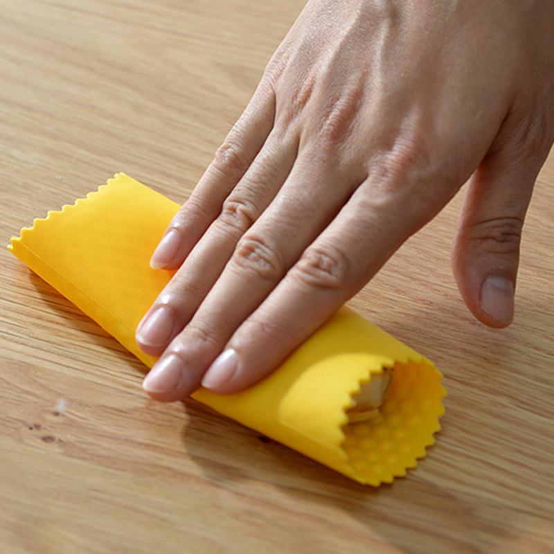 Silicone Garlic Peeler Garlic Peeling Tube Easy Garlic Cloves Skin Remover Silicone Tube Roller Home Gadgets Kitchen Accessories