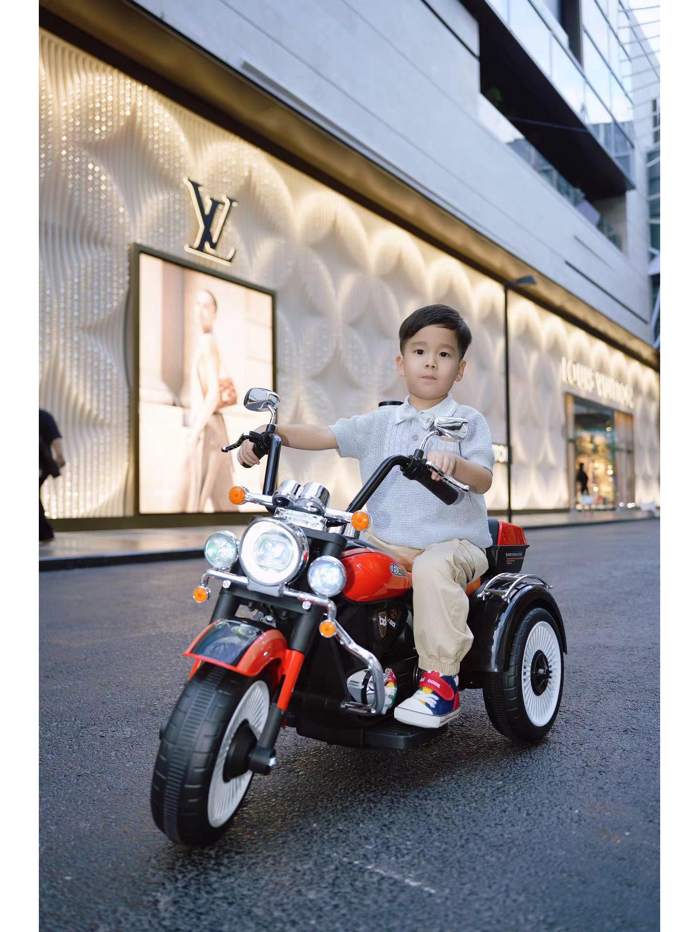 

Детский электрический мотоцикл в стиле Харлей от Beiduoqi красный