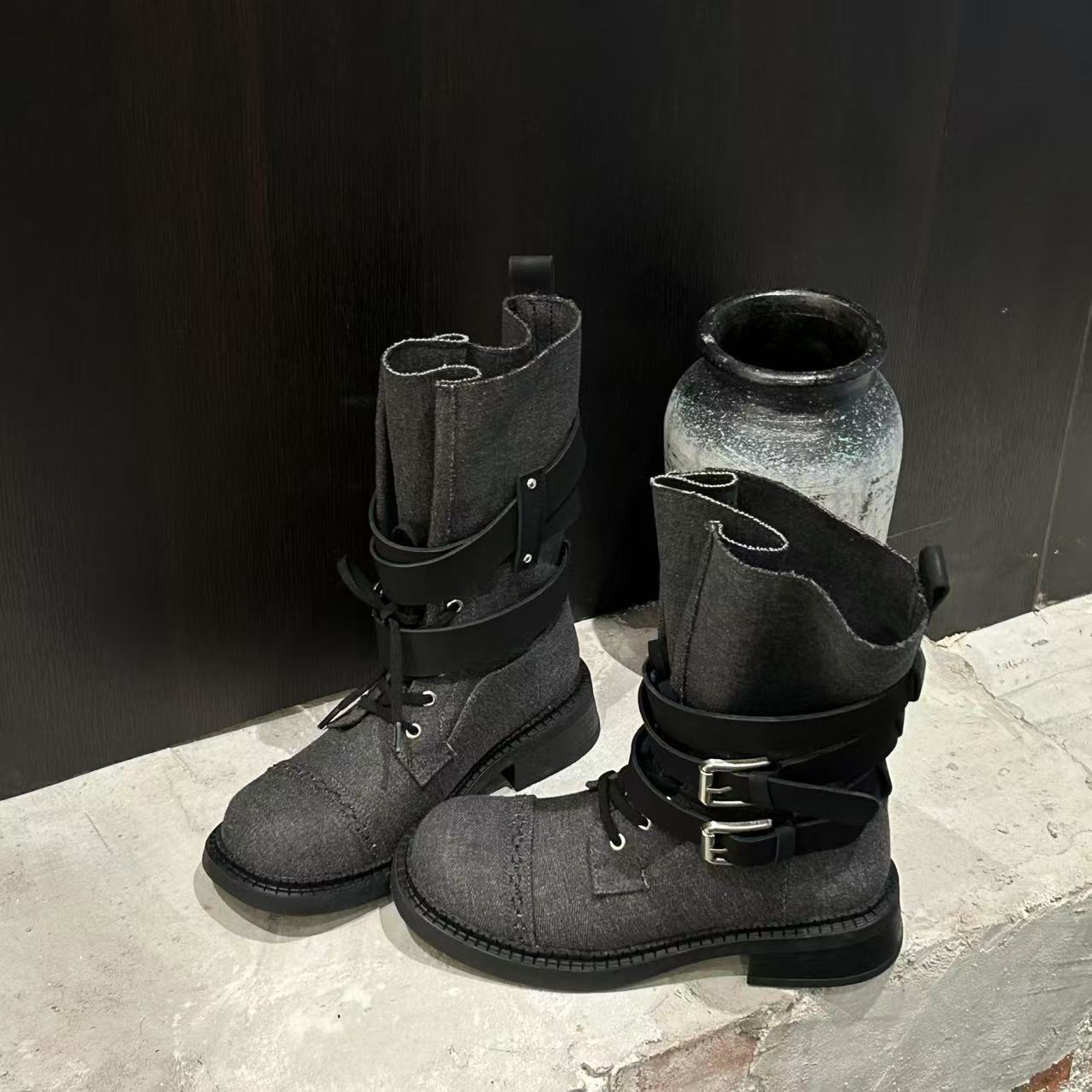 

Raised thick-soled Martin boots women s old retro locomotive boots pleated medium tube short boots 2025 new autumn and winter knight boots 35 чёрный