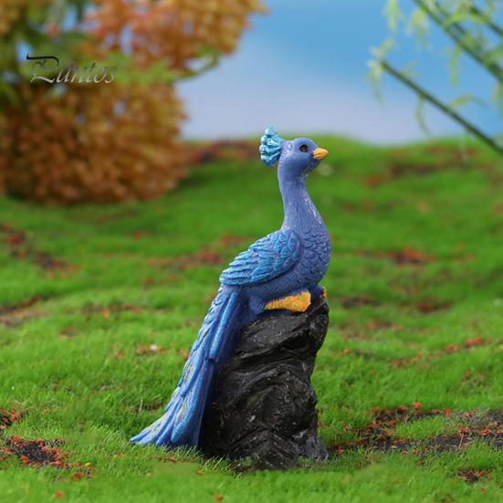 DIY Little House Peacock Ornament Decorative Realistic Hand-crafted Photo Props Display Mold Resin Garden Micro Landscape Home Decor Miniature Statue