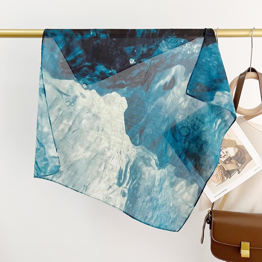 Sommer Leicht Und Atmungsaktiv 65 * 65cm Kleines Quadratisches Tuch Modisches Ausländisches Stil Muster Maulbeerseide Baumwolle Mischgewebe Damen Seidentuch