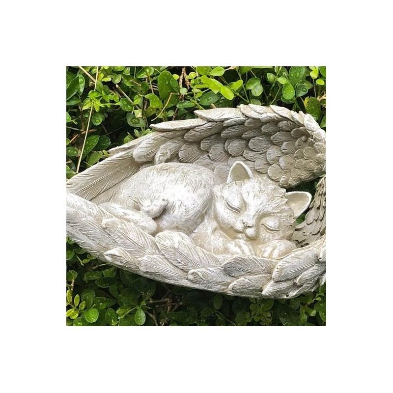 Resin Cat Dog Alien Statue With Artistic Design For Home Decor And Gift Giving