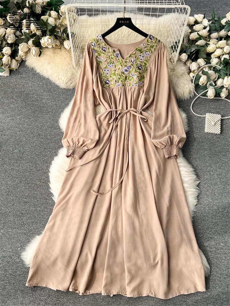 

Свободное длинное платье с цветочной вышивкой, женское элегантное женское платье с v-образным вырезом и длинным рукавом, повседневное облегающее платье на осень и отпуск One Size