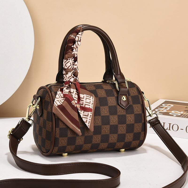 

Трендовая Новая Женская Сумка 2025 Модная Сумка-Подушка Бостон Текстурированная Универсальная Сумка с Цветами Поколение