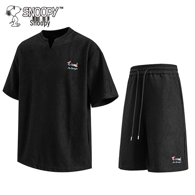 

Snoopy Men s V-Neck Embroidered Dachshund T-Shirt & Shorts Set 2XL