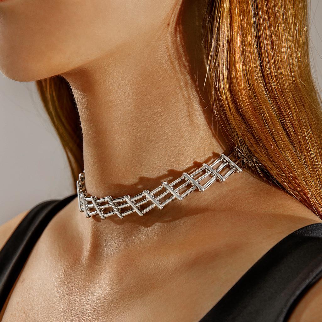 Hip Hop Exaggerated Heavy Metal Thick Chain Necklace Simple Hollow Mesh Alloy Collarbone Chain
