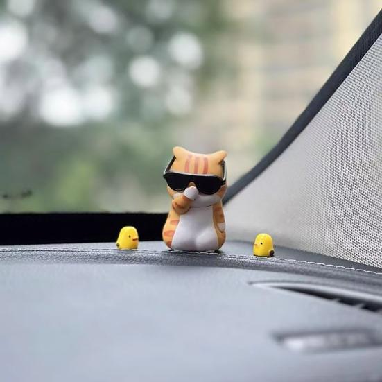 Mini Cat Figurines Car Dashboard Decoration Cute Cat Car Interior Accessories for Home Office Desk Automotive Decor