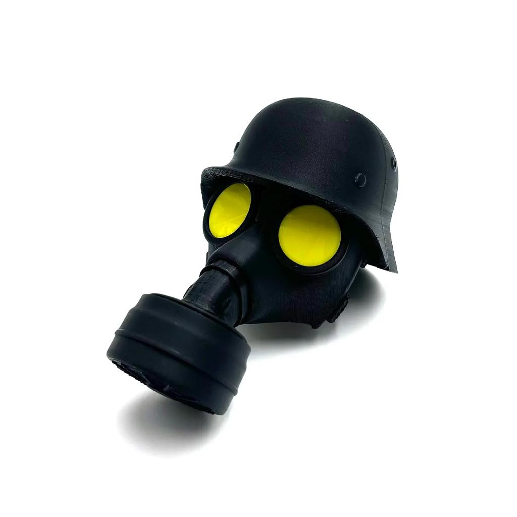 Funny Trailer Hitch Cover - Creative Helmet & Gas Mask Design, Universal Dust Cap For Coupling Protection