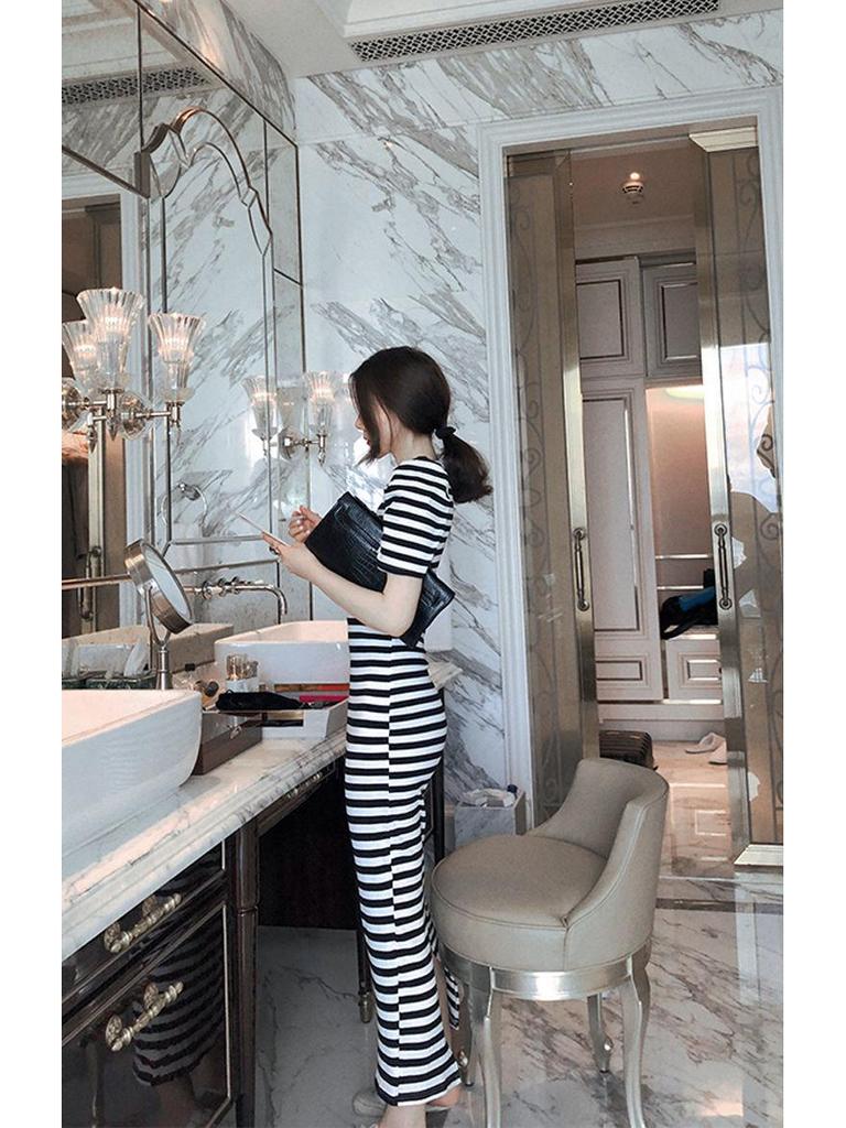 2025 Retro French Slim Striped Puff Sleeve Knit Dress