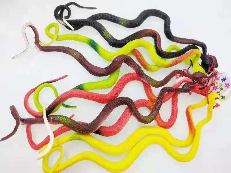 

Іграшка-симулятор змії кобри - велика м яка гумова навчальна та страшна тварина