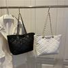 Bolso de Gran Capacidad para Mujer, Nuevo Bolso de Hombro Cruzado de Moda 2026, Bolsos Versátiles de Cadena con Rejilla de Diamantes para el Brazo