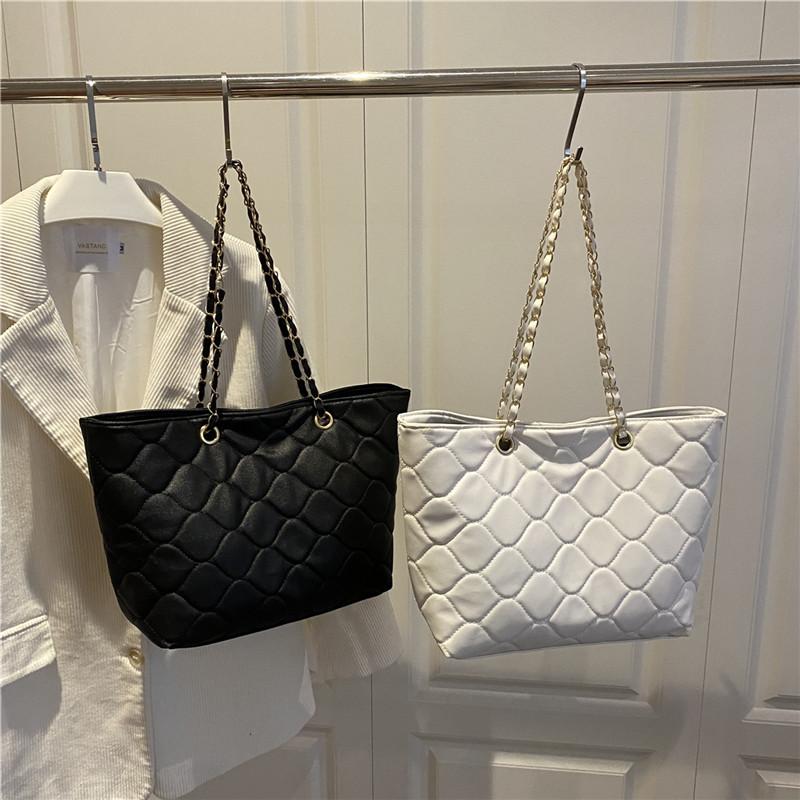 Bolso de Gran Capacidad para Mujer, Nuevo Bolso de Hombro Cruzado de Moda 2026, Bolsos Versátiles de Cadena con Rejilla de Diamantes para el Brazo